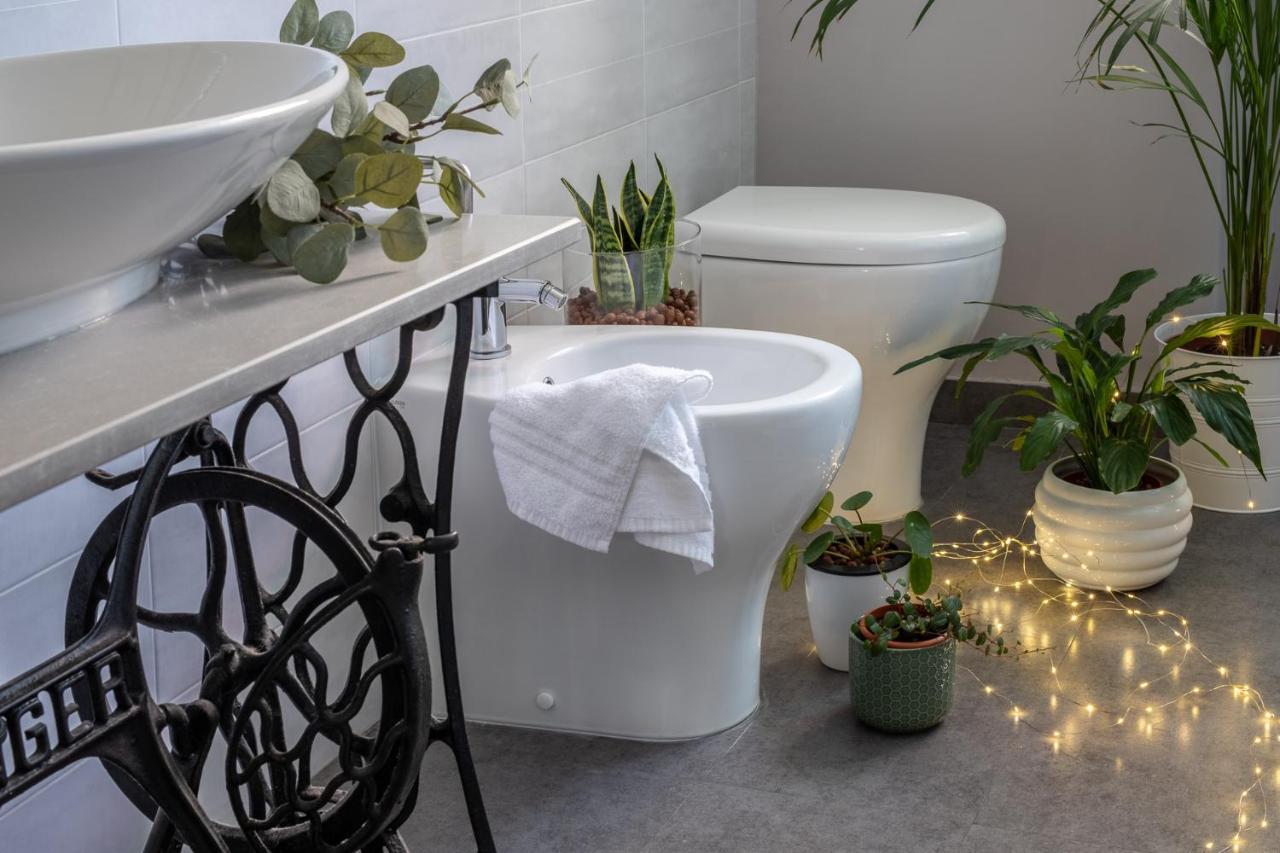 B&B Solea Catania Bagian luar foto