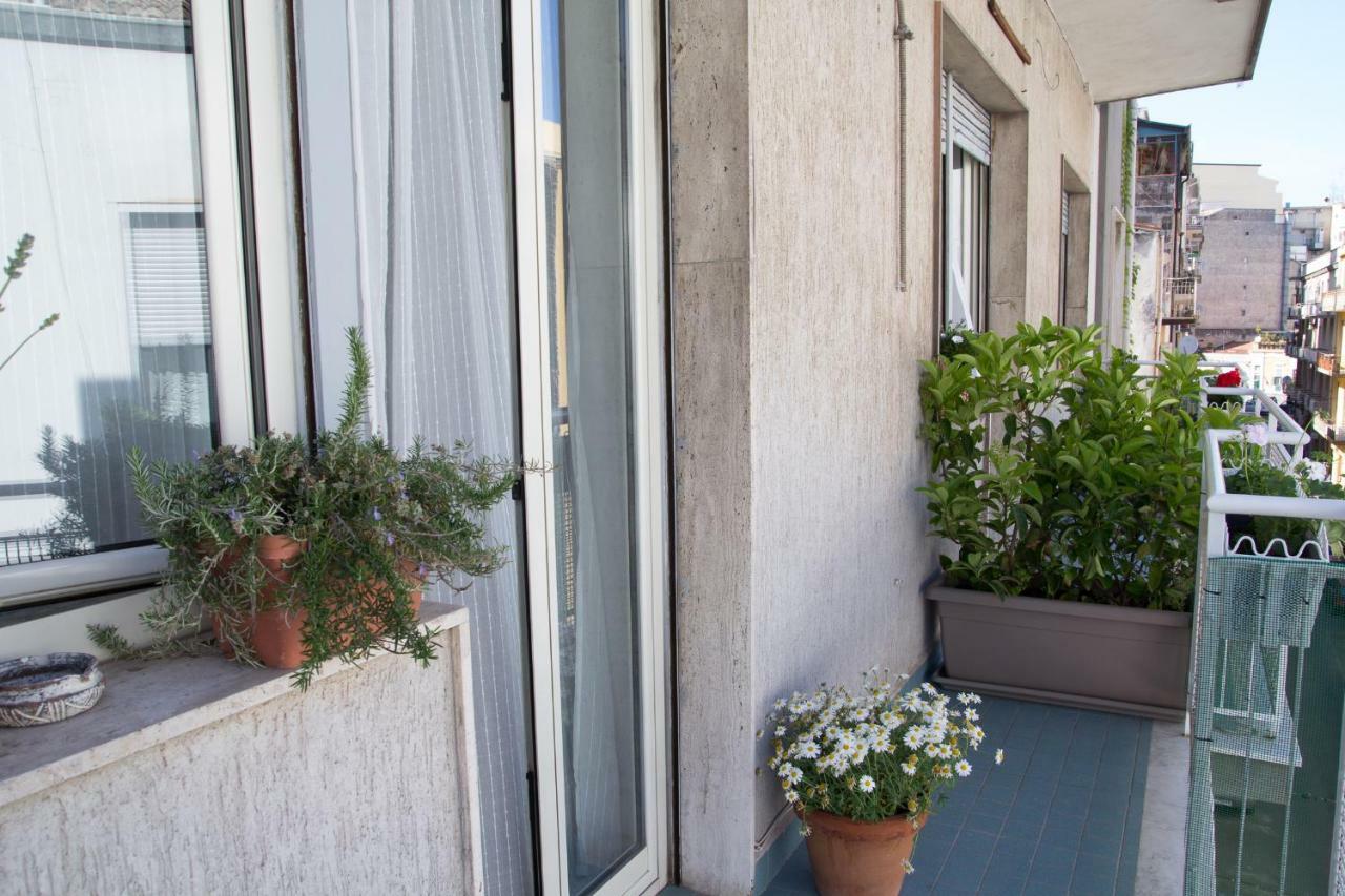 B&B Solea Catania Bagian luar foto
